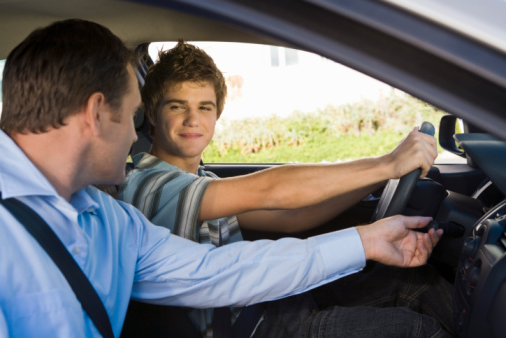 Help Your Child Learn to Drive Properly With a Maryland Driving School